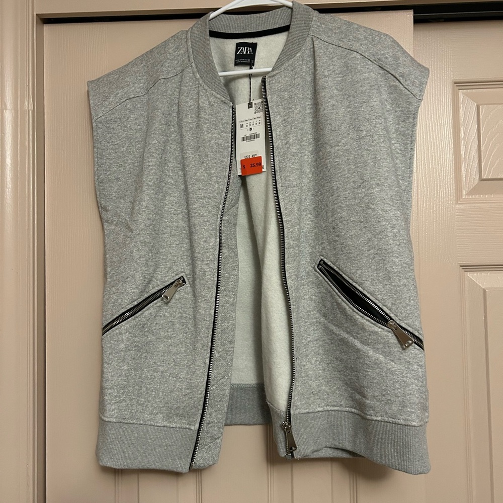 Zara Light Gray Sleeveless Vest with Zipper Accents